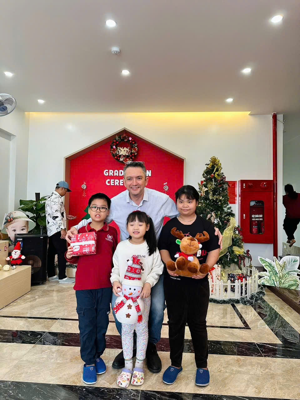 Tuyển sinh lớp JUNIOR - Tiếng Anh thiếu niên